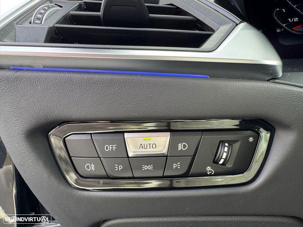 BMW M4 Competition xDrive - 31