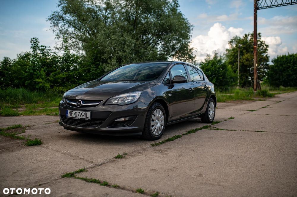 Opel Astra 1.6 - 10