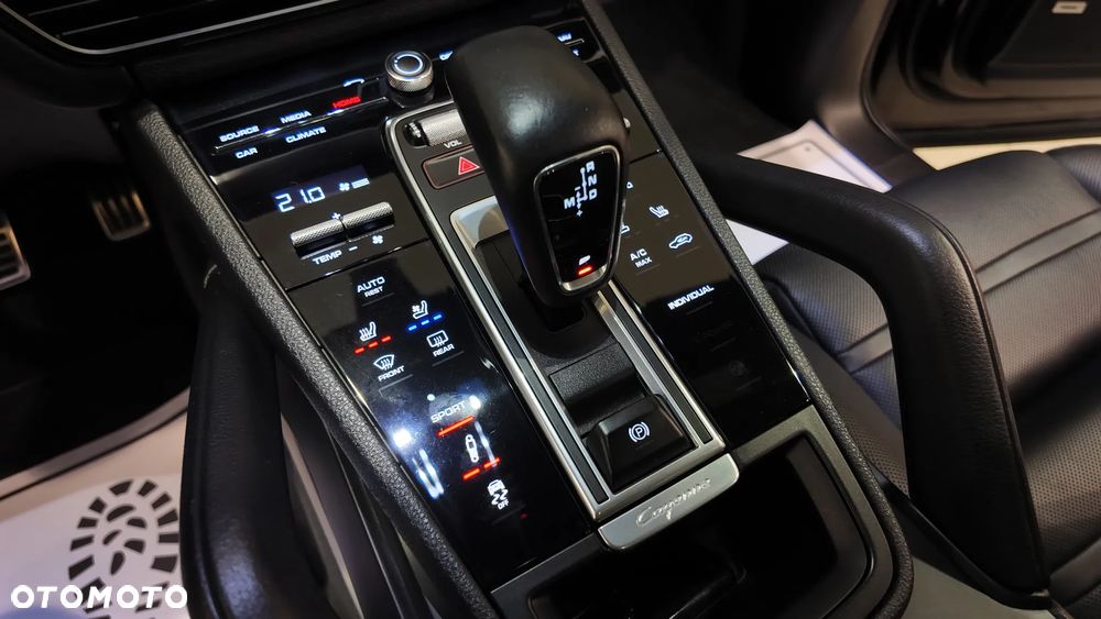 Porsche Cayenne S Platinum Edition - 28