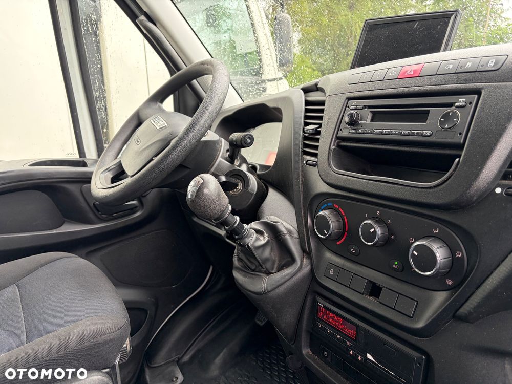 Iveco DAILY 72c18 Kontener 4,7m winda klima - 9
