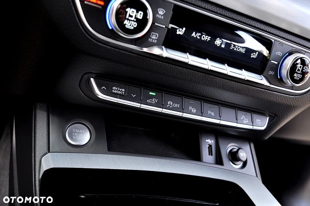 Audi Q5 Sportback 50 TFSIe quattro S tronic S line - 32