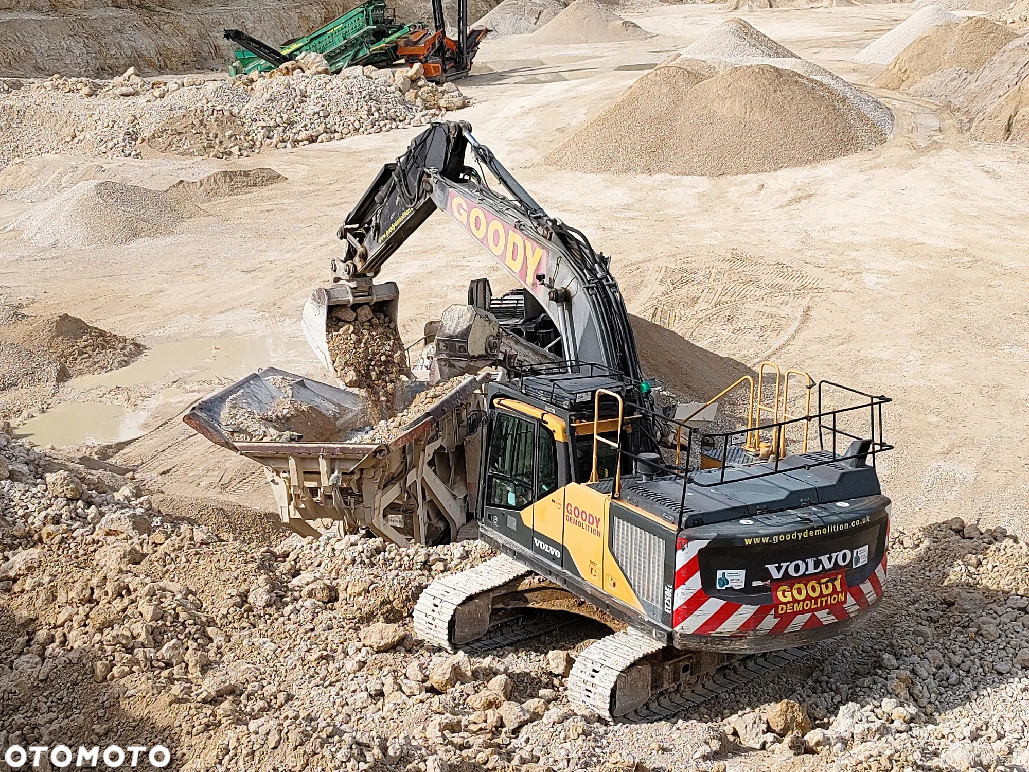 Volvo EC 250 EL - 4