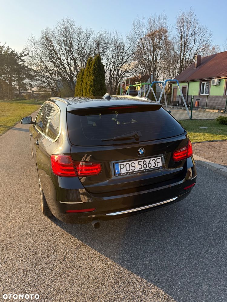BMW Seria 3 318d Luxury Line - 6