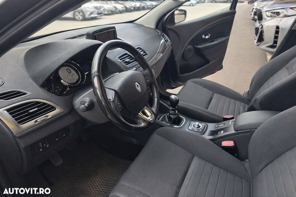 Renault Megane ENERGY dCi 110 Start & Stop LIMITED - 6