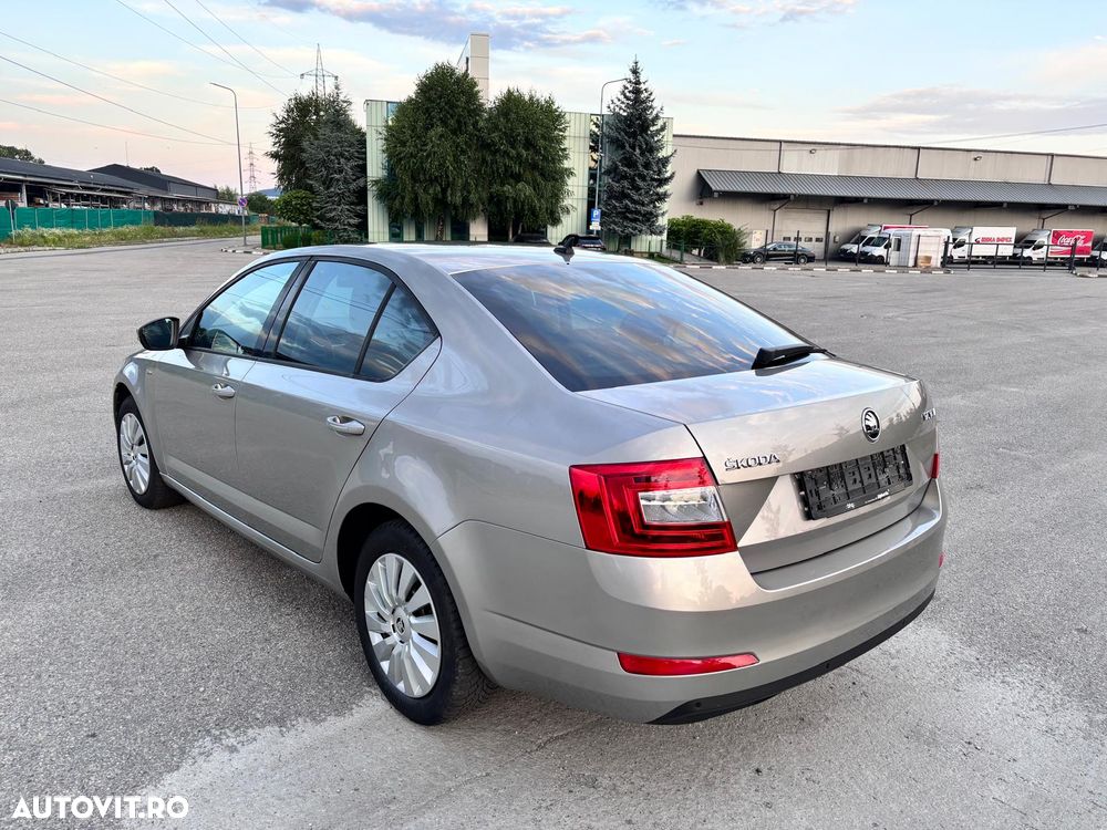 Skoda Octavia 2.0 TDI Ambition - 6