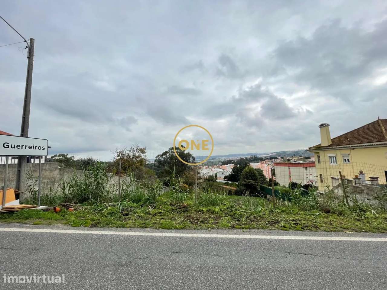 Terreno Urbano de 407m2 para Construção em Guerreiros, Loures - Grande imagem: 4/16