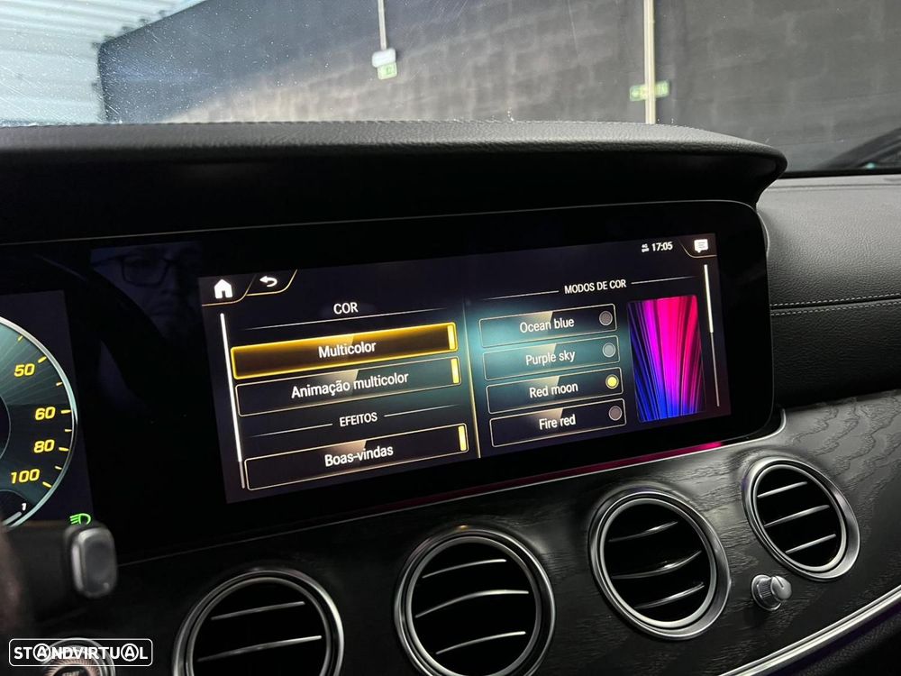 Mercedes-Benz E 300 de AMG Line - 12