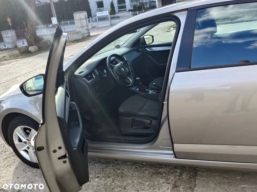 Skoda Octavia 1.4 TSI Ambition - 10