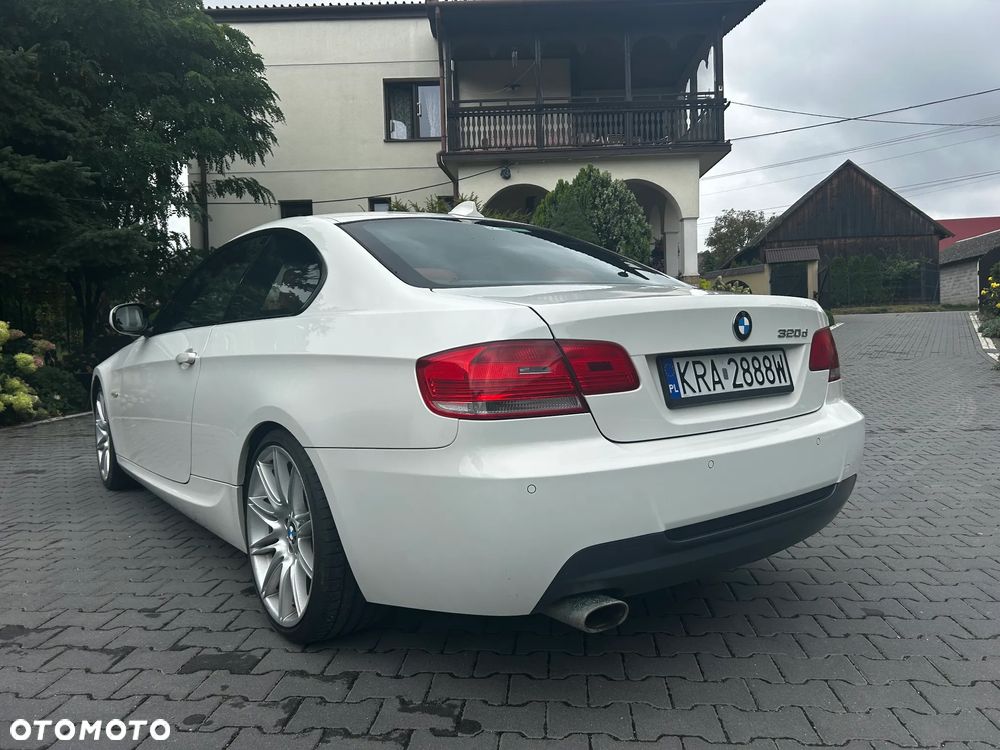 BMW Seria 3 320d Coupe - 6