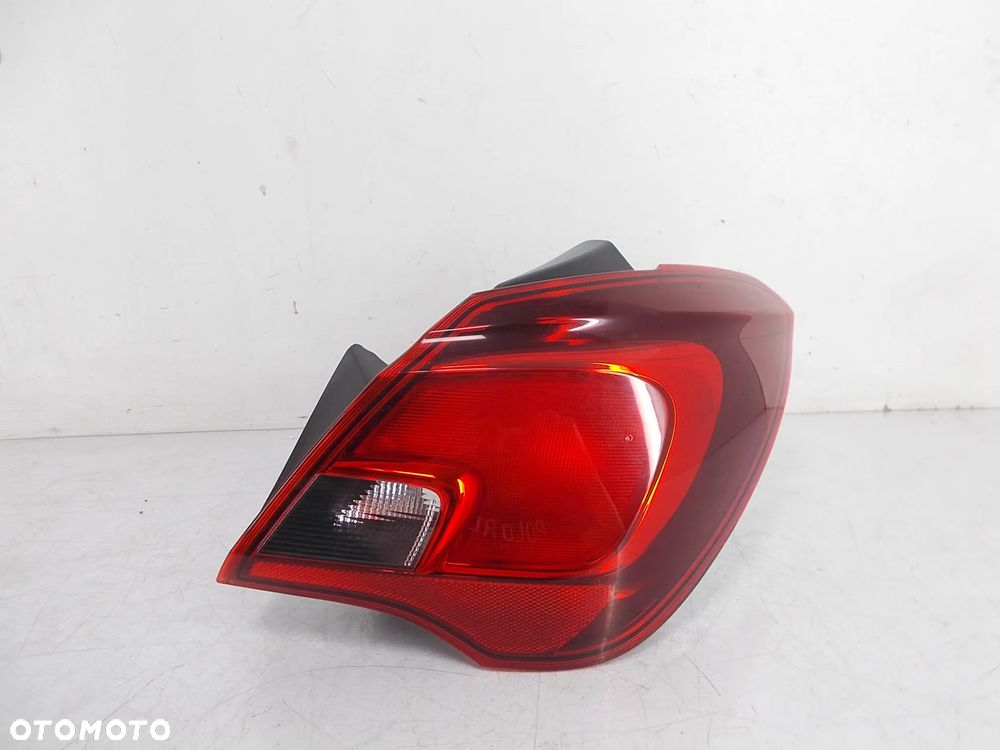 LAMPA TYLNA PRAWA OPEL CORSA E 39068623 - 1
