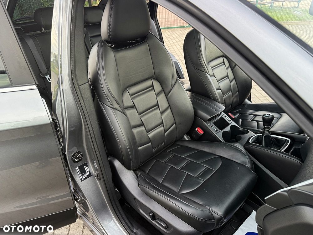 Nissan Qashqai 1.3 DIG-T Tekna+ - 26