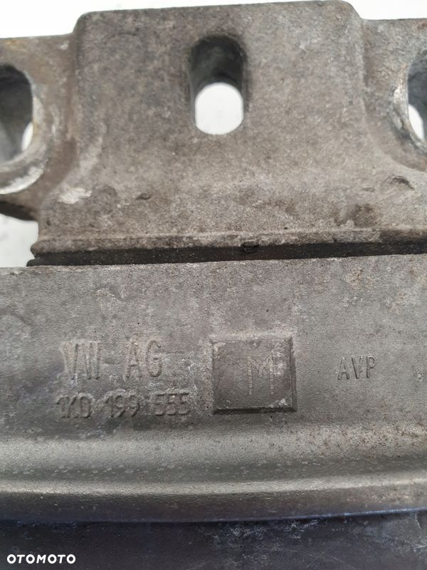 ŁAPA PODUSZKA SILNIKA AUDI A3 8P VW 1.9 K0199555M - 4