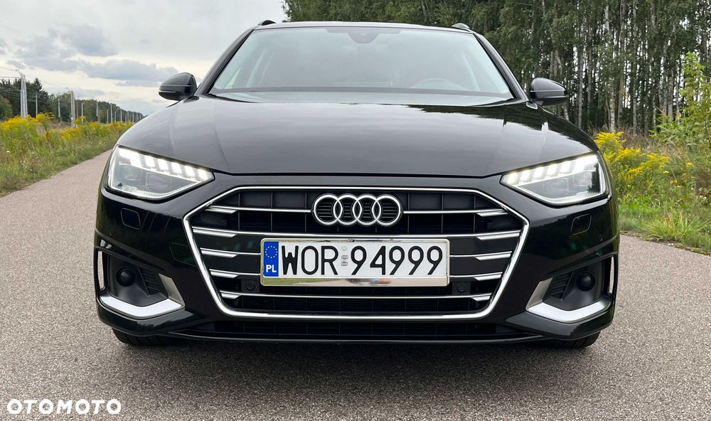 Audi A4 Avant 2021 photo 2
