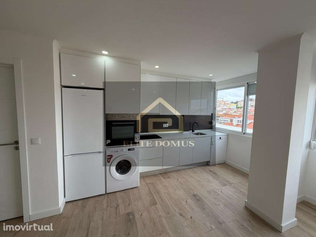 T4 Totalmente Remodelado, Damaia - Amadora. - Grande imagem: 5/23