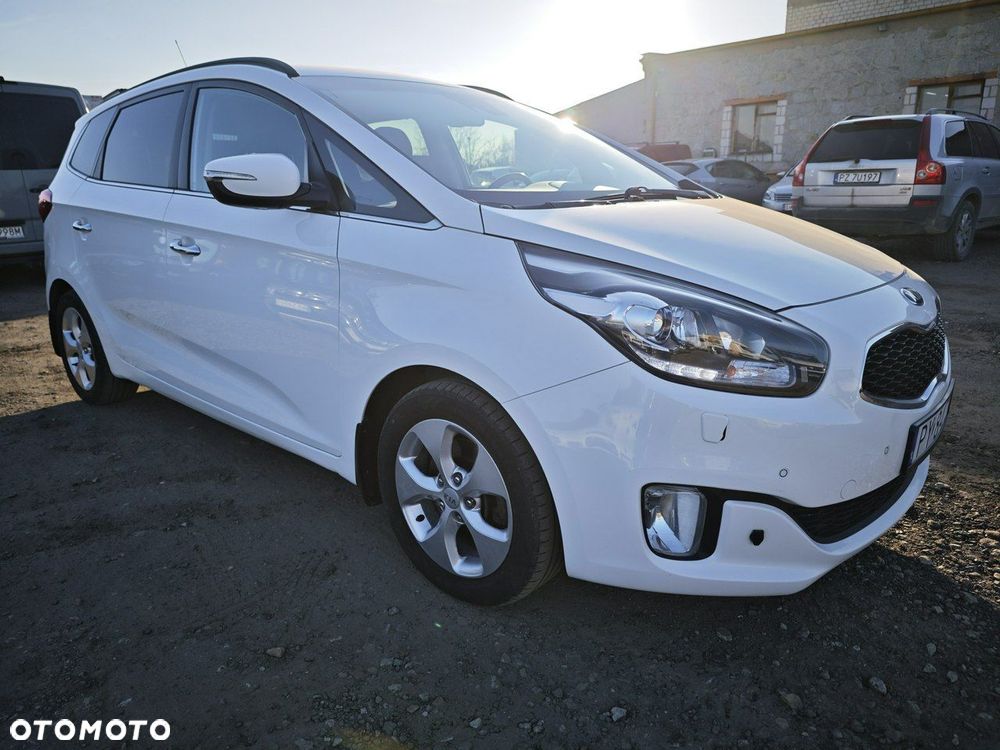 Kia Carens 1.6 GDI XL 7os - 33