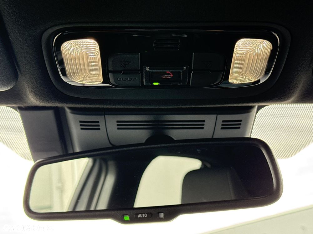 Toyota Yaris Cross Hybrid 1.5 Style - 25