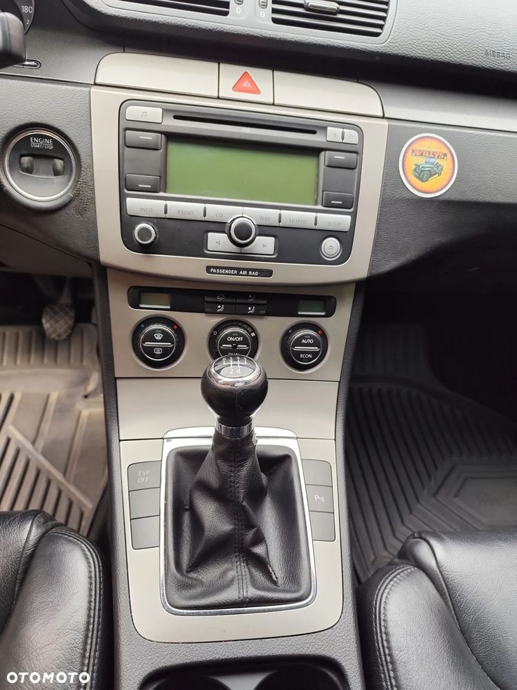 Volkswagen Passat 1.9 TDI Comfortline - 13