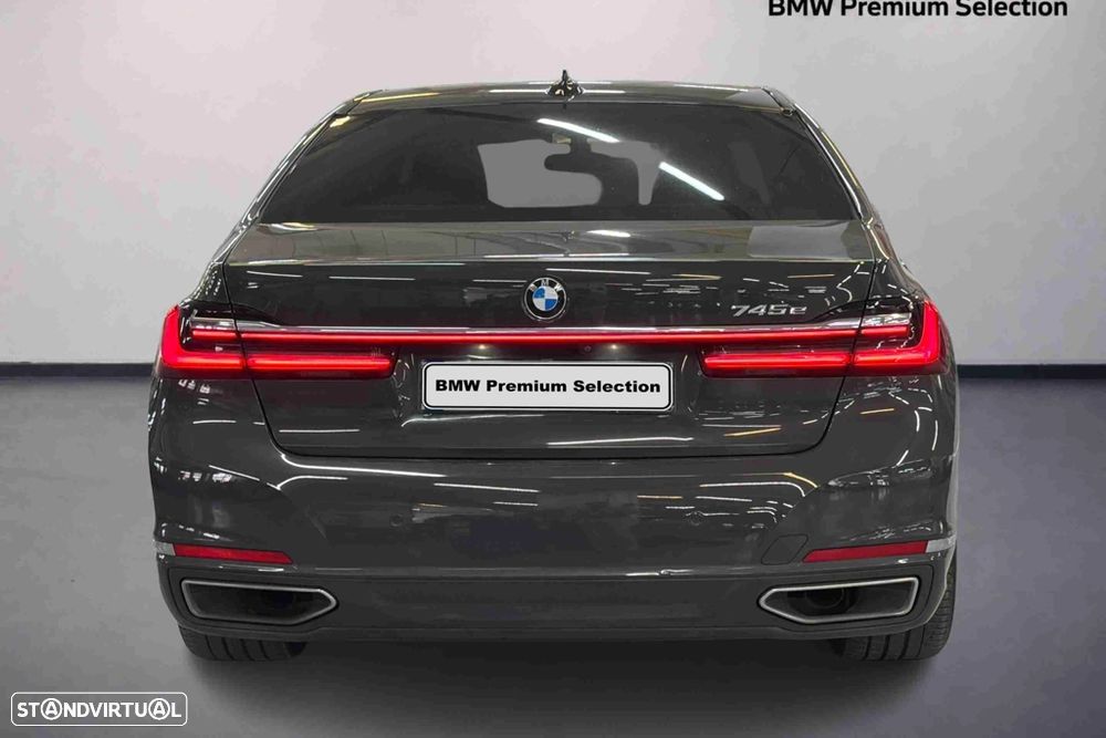 BMW 745 e iPerformance Pack M Auto - 5