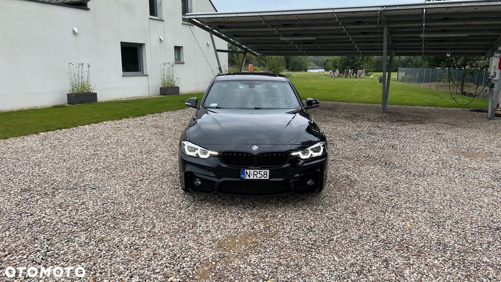 BMW Seria 3 330i Sport Line - 13