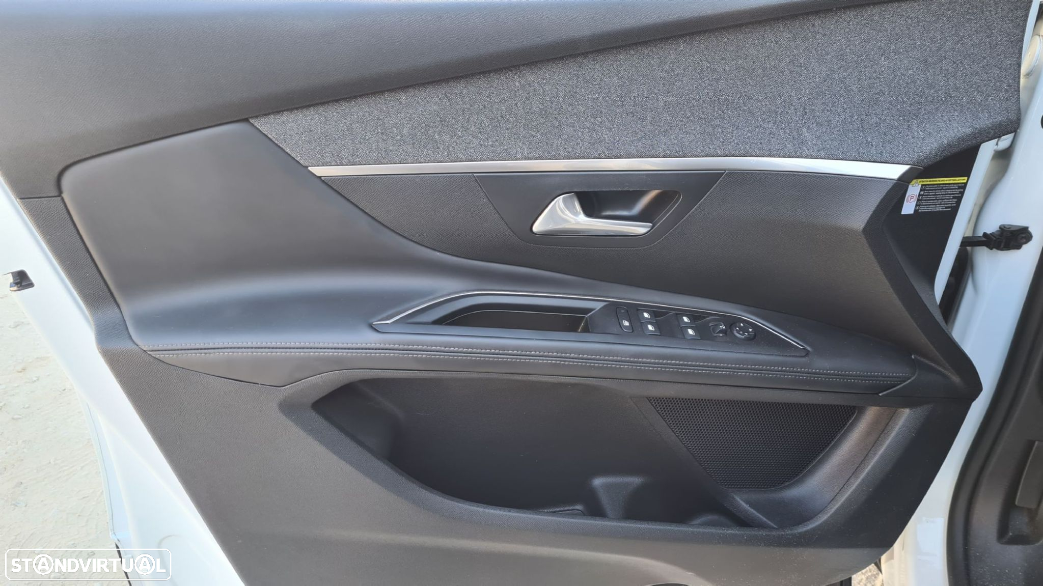 Peugeot 5008 1.6 BlueHDi Allure EAT6 - 7