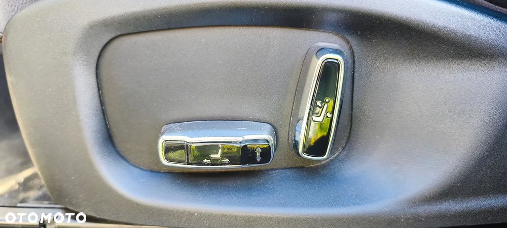 Jaguar F-Pace 2.0 i4D RWD Pure - 23
