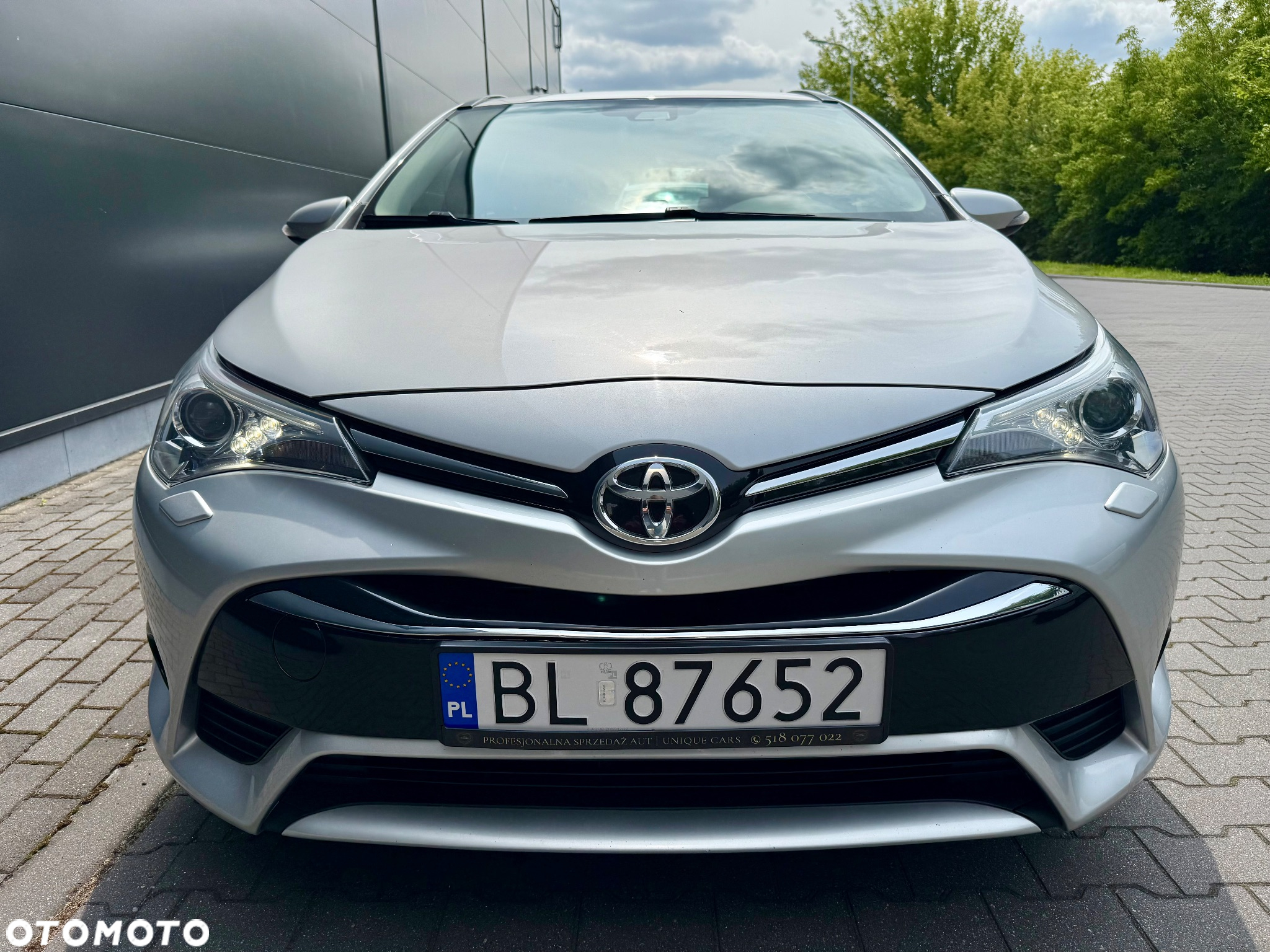 Toyota Avensis - 2