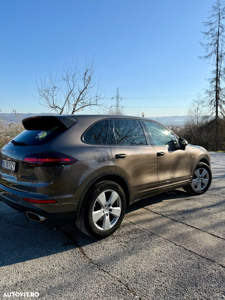 Porsche Cayenne - 12