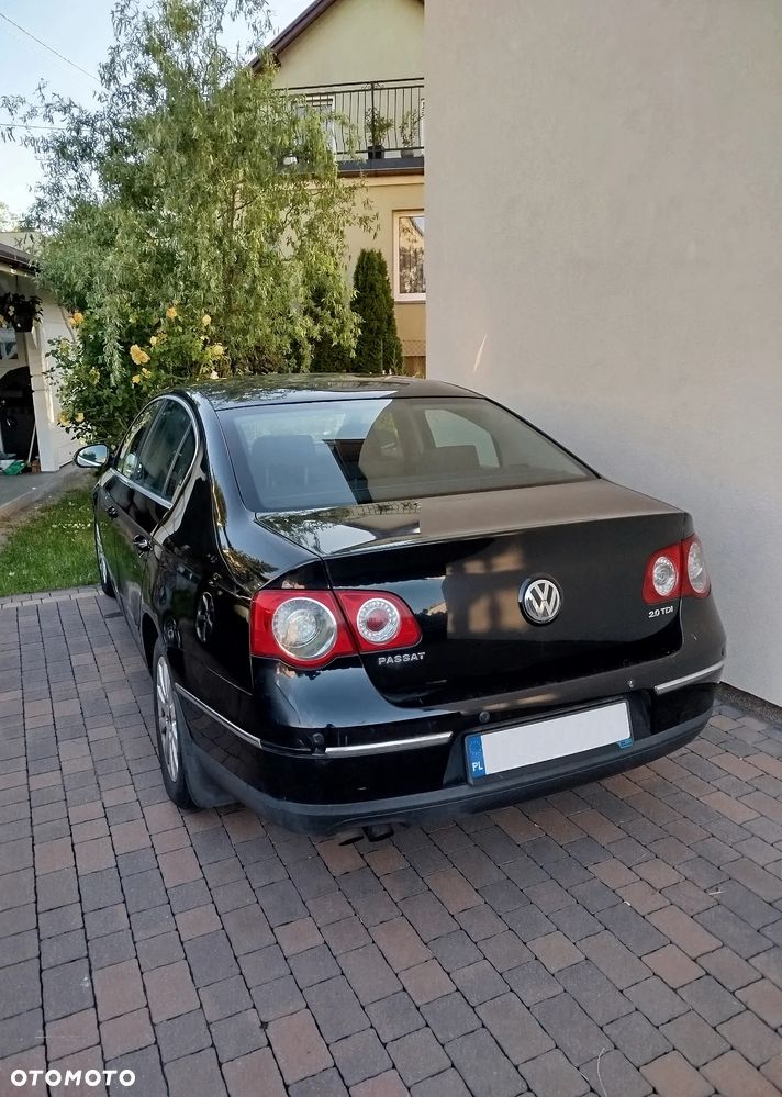 Volkswagen Passat 2.0 TDI Comfortline DSG - 12