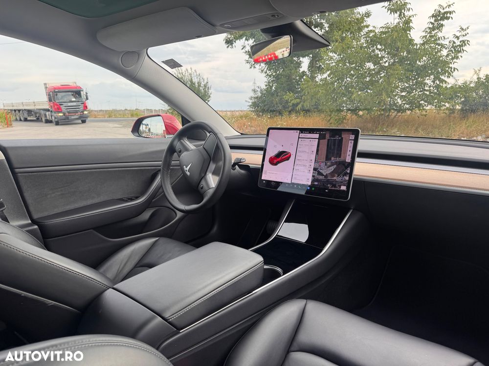 Tesla Model 3 Langstreckenbatterie Allradantrieb Dual Motor - 10