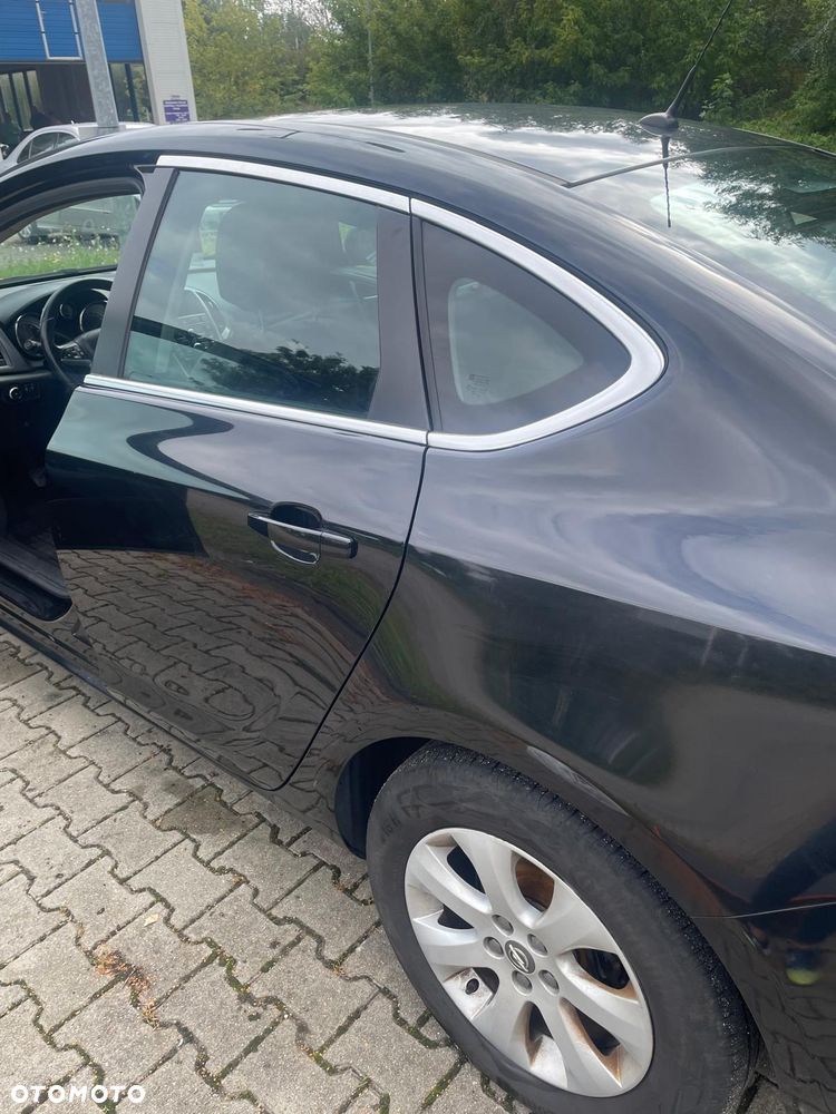Opel Astra 1.4 T EU6 - 12