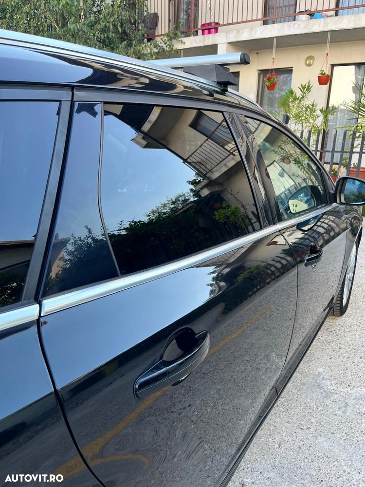 Ford Focus 2.0 TDCI DPF Powershift Titanium - 34