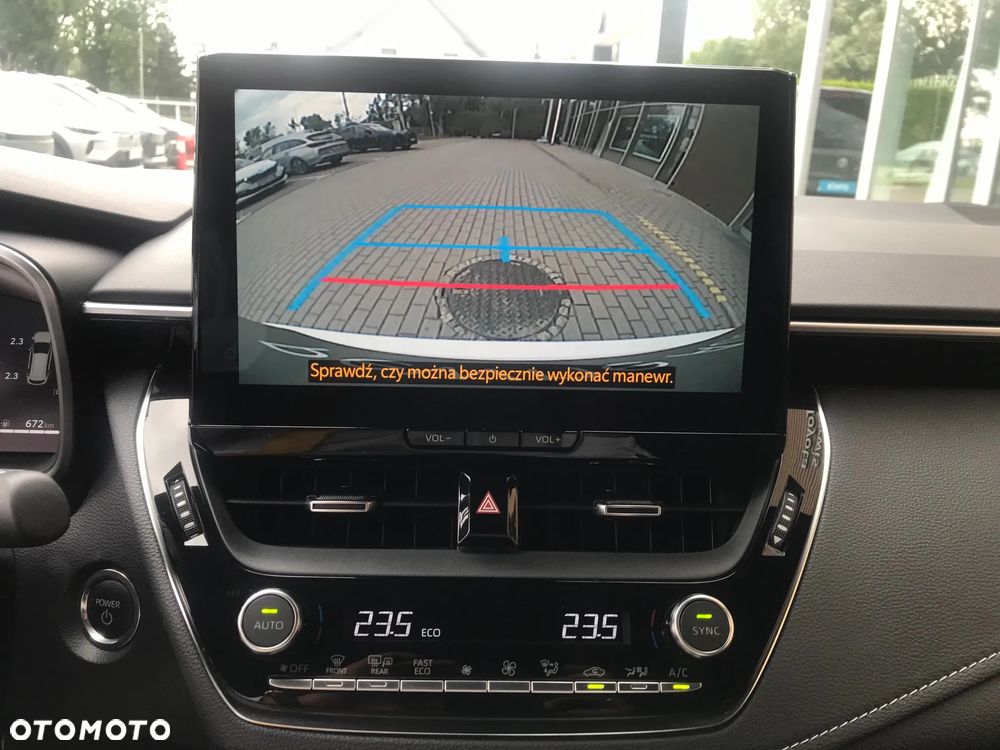 Toyota Corolla 1.8 Hybrid Comfort - 32