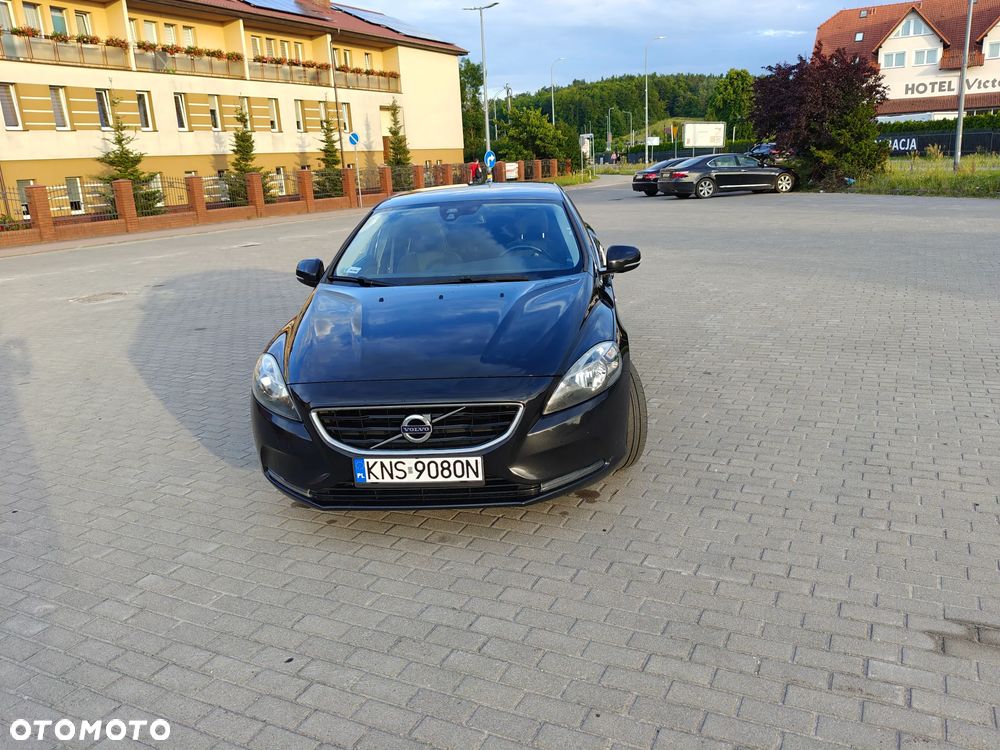 Volvo V40 D2 Momentum - 16