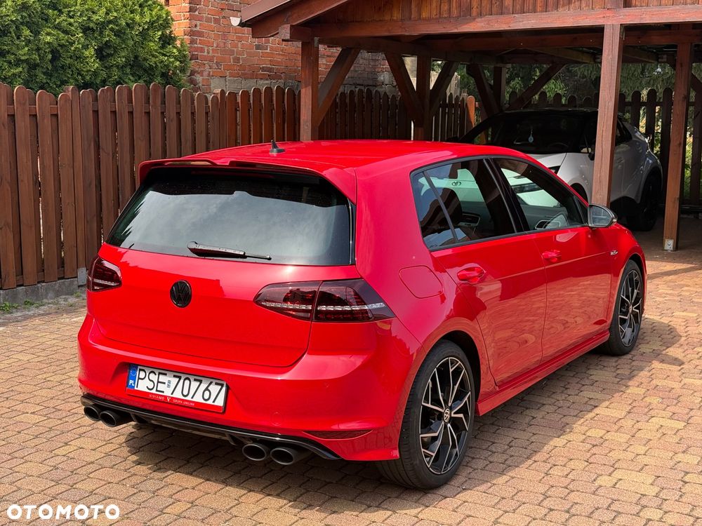 Volkswagen Golf - 8