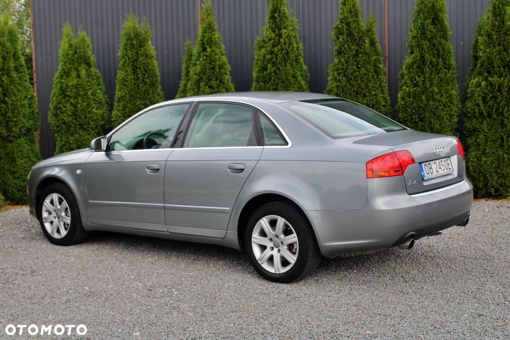 Audi A4 Limousine 2.0 T FSI quattro tiptronic - 10