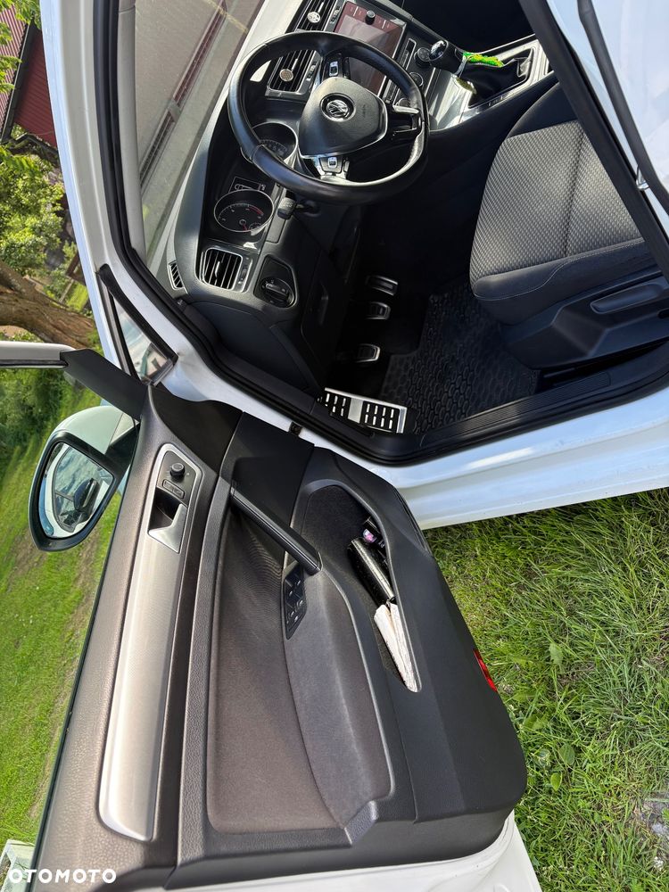 Volkswagen Golf 1.6 TDI BMT Comfortline - 24
