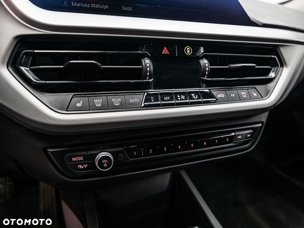 BMW Seria 1 118i Advantage - 18