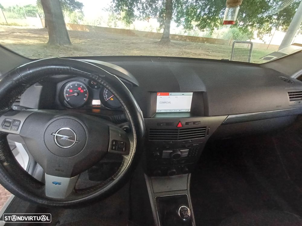 Opel Astra 2.0 T Cosmo - 16
