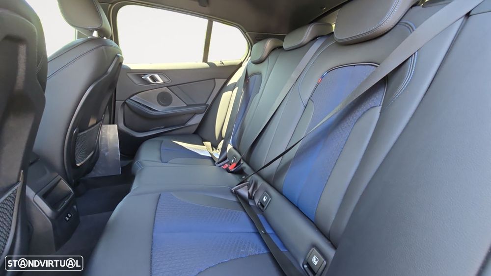 BMW 116 d Pack Desportivo M Auto - 14