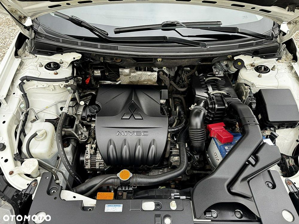 Mitsubishi Lancer - 16