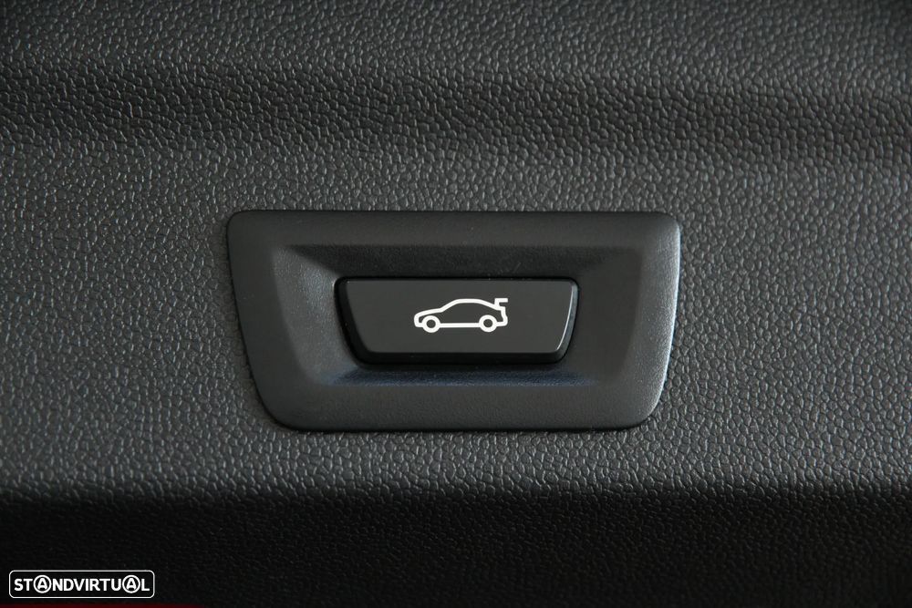 MINI Countryman Cooper SE ALL4 Auto - 25
