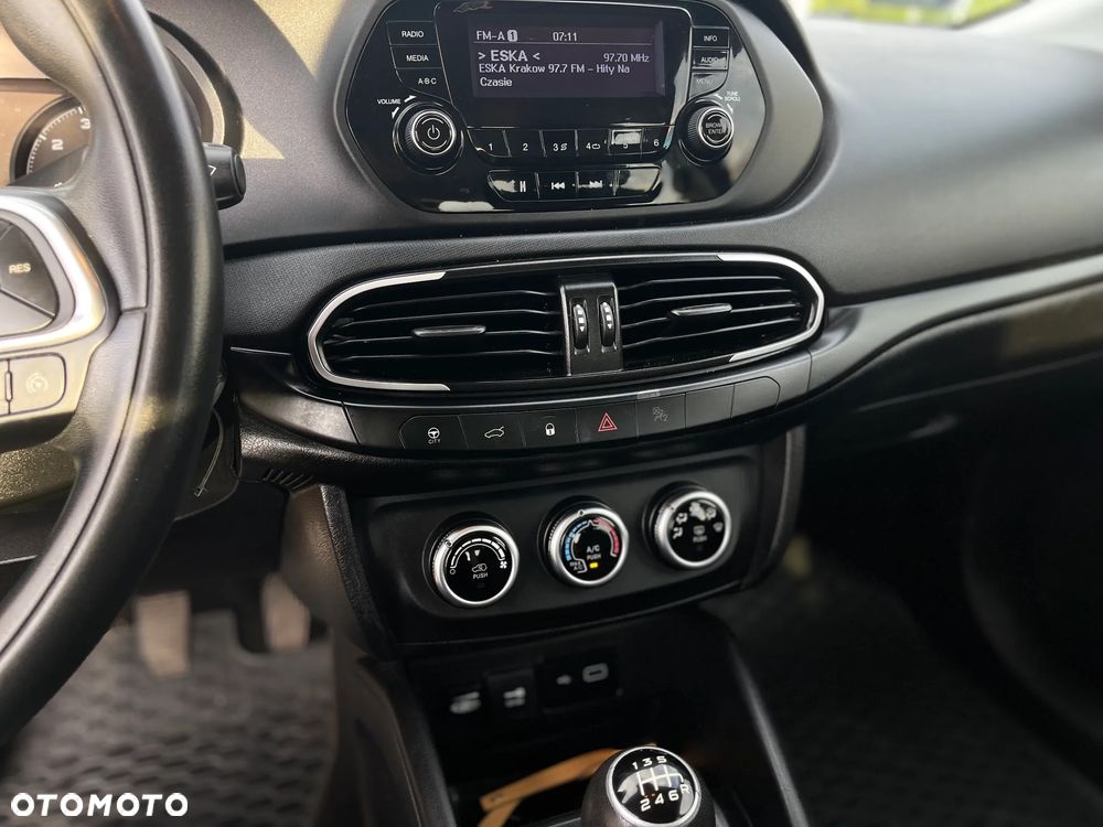 Fiat Tipo 1.4 16v Easy - 16