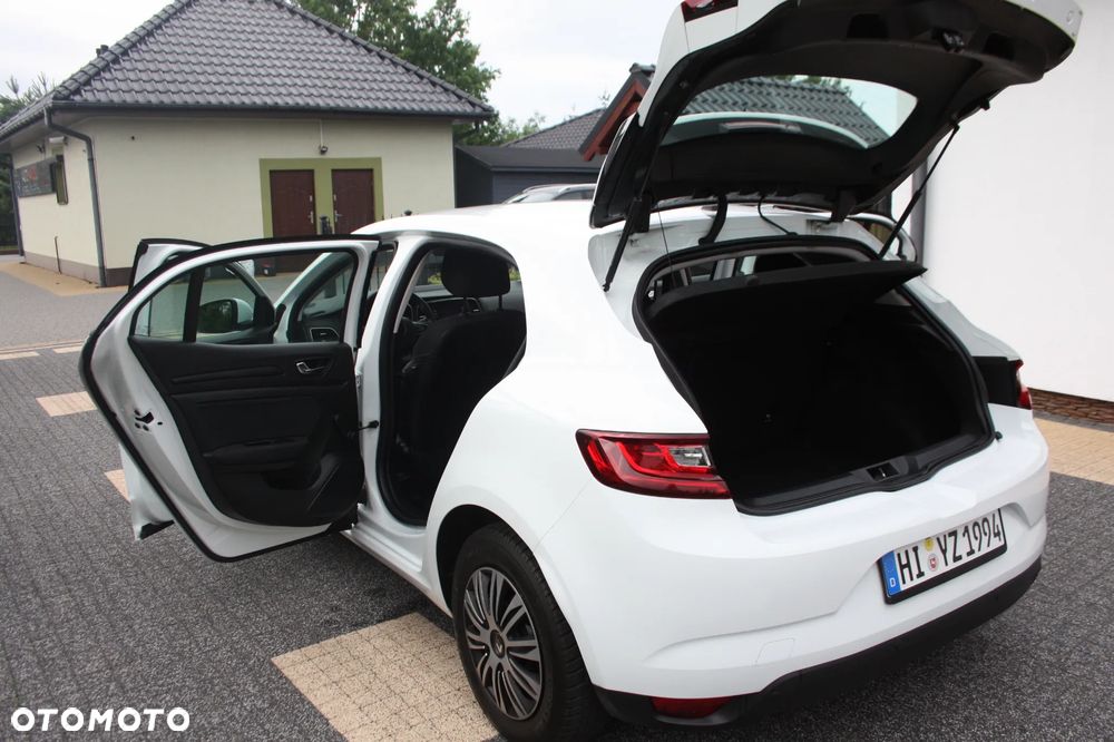 Renault Megane ENERGY TCe 100 LIMITED - 29