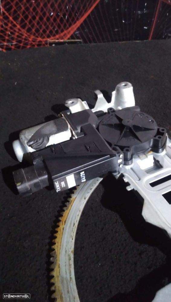 Motor Do Elevador Porta F.D Opel Corsa C (X01) - 5