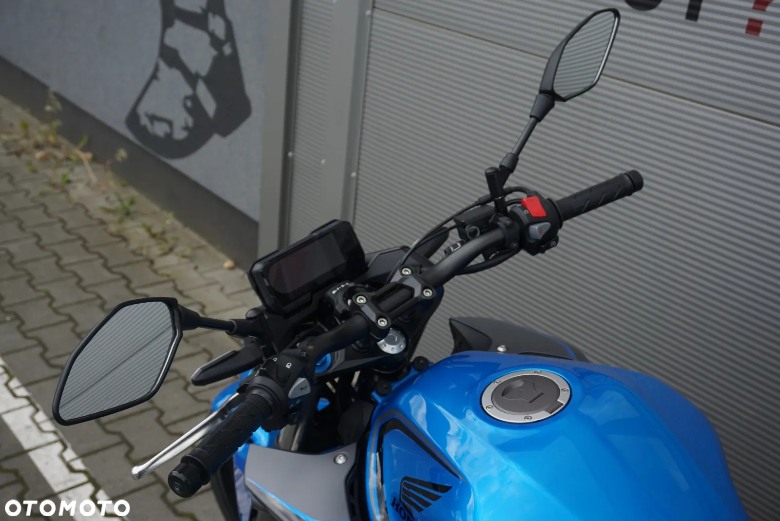 Honda CB - 11