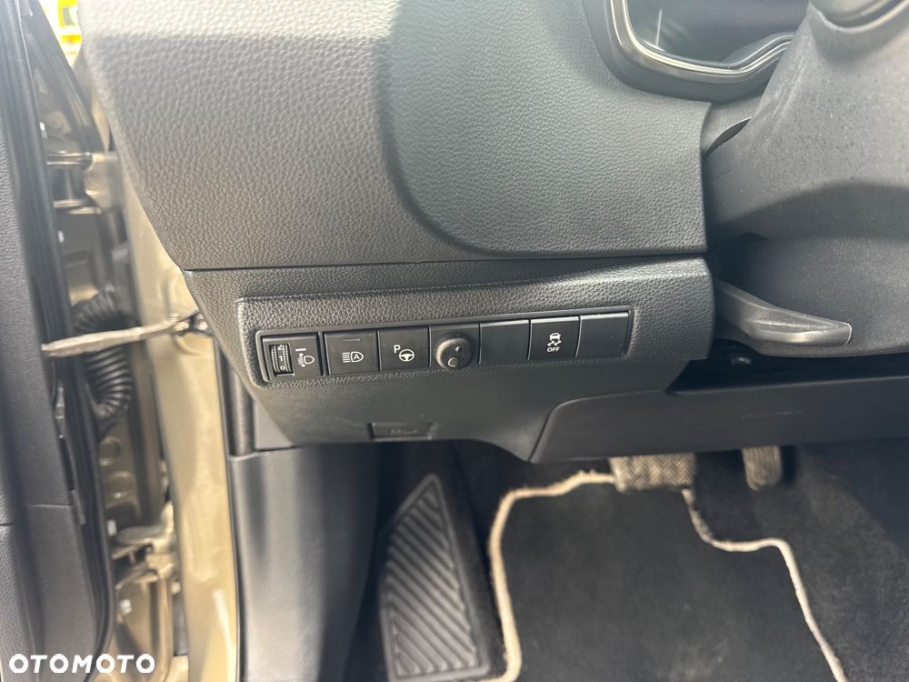 Toyota Corolla 2.0 Hybrid Comfort - 17