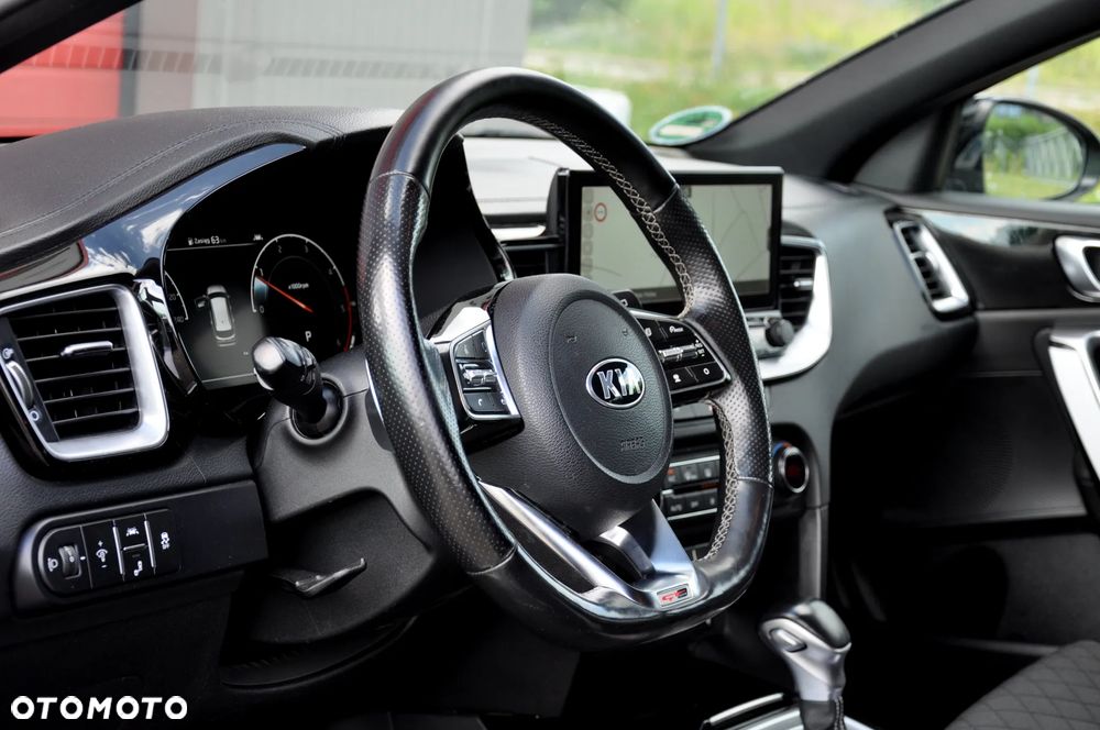 Kia Ceed 1.6 CRDi DCT GT Line - 25
