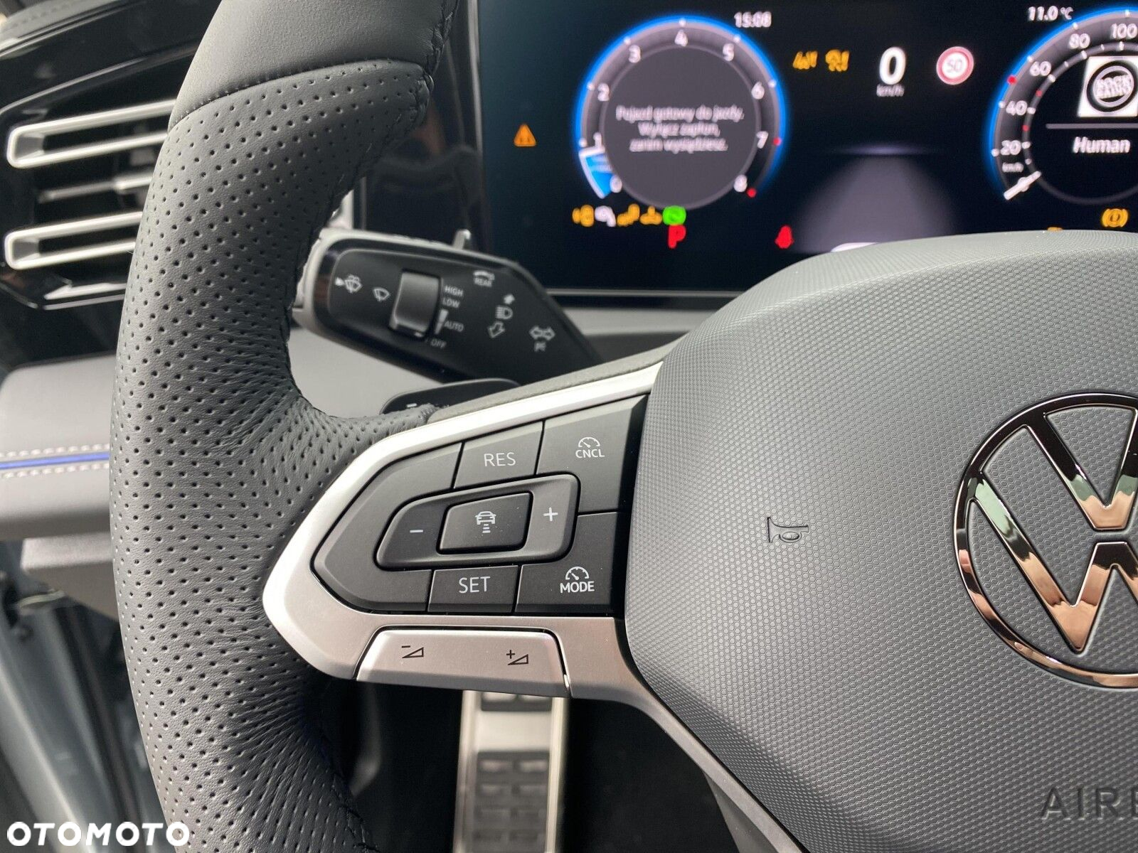 Volkswagen Tiguan - 24