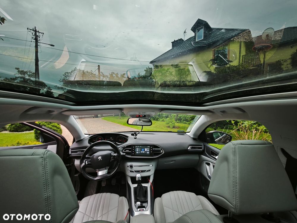 Peugeot 308 1.6 e-HDi Allure S&S - 8