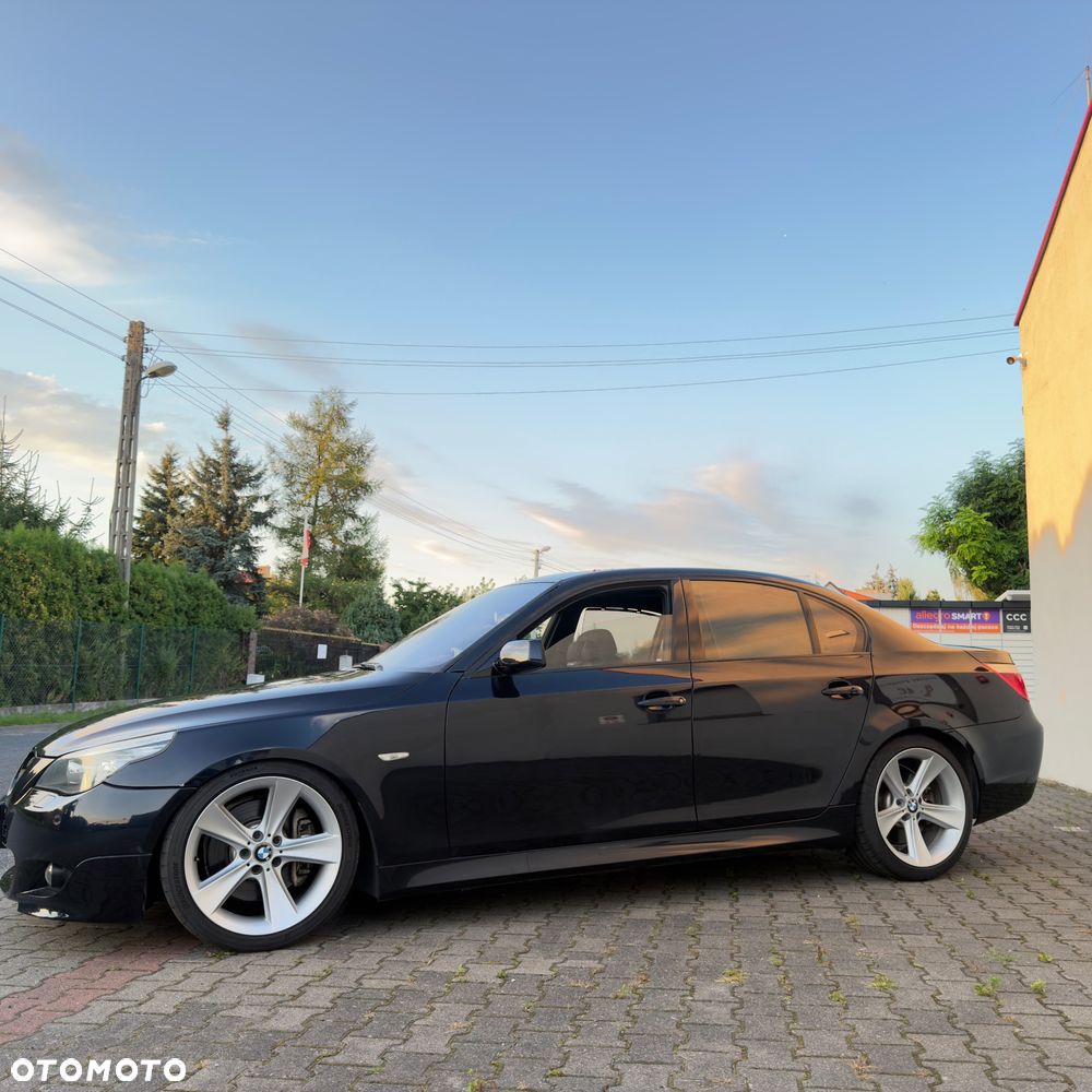 BMW Seria 5 550i Sport-Aut - 1